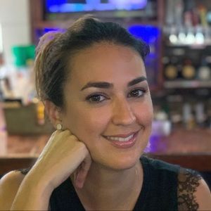 Meet your Posher, Pilar